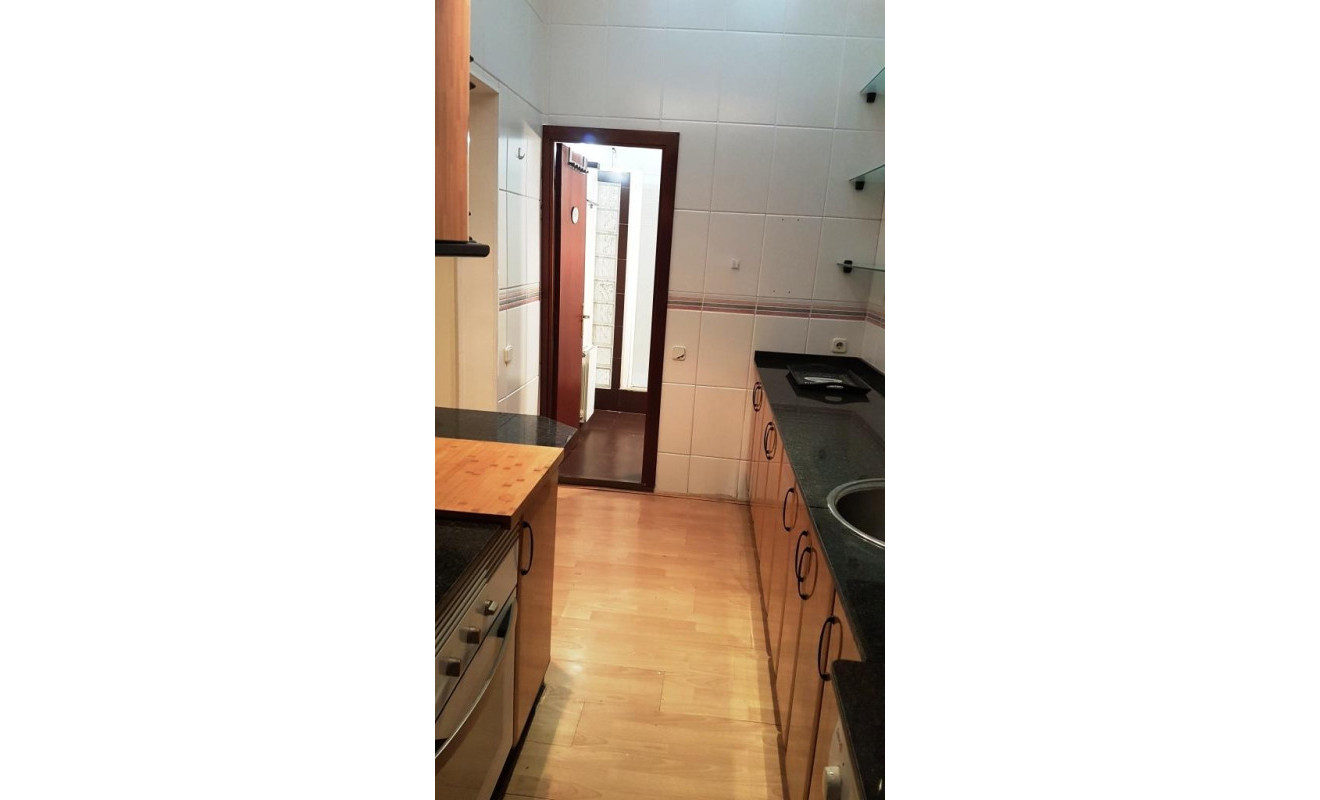 Resale - Bajos con jardin - Barcelona - Horta - Guinardó / El Guinardó