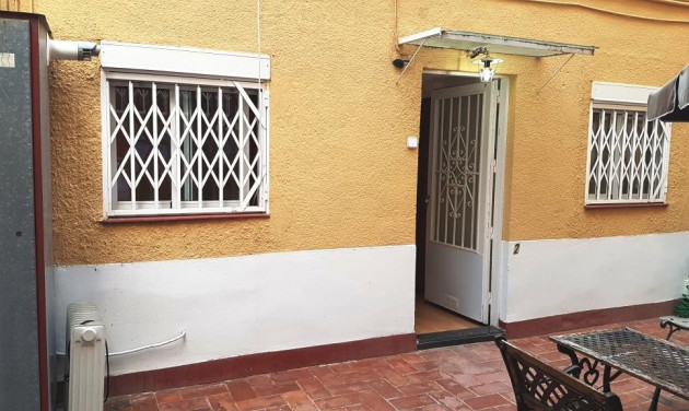 Resale - Bajos con jardin - Barcelona - Horta - Guinardó / El Guinardó