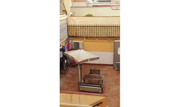 Resale - Bajos con jardin - Barcelona - Horta - Guinardó / El Guinardó