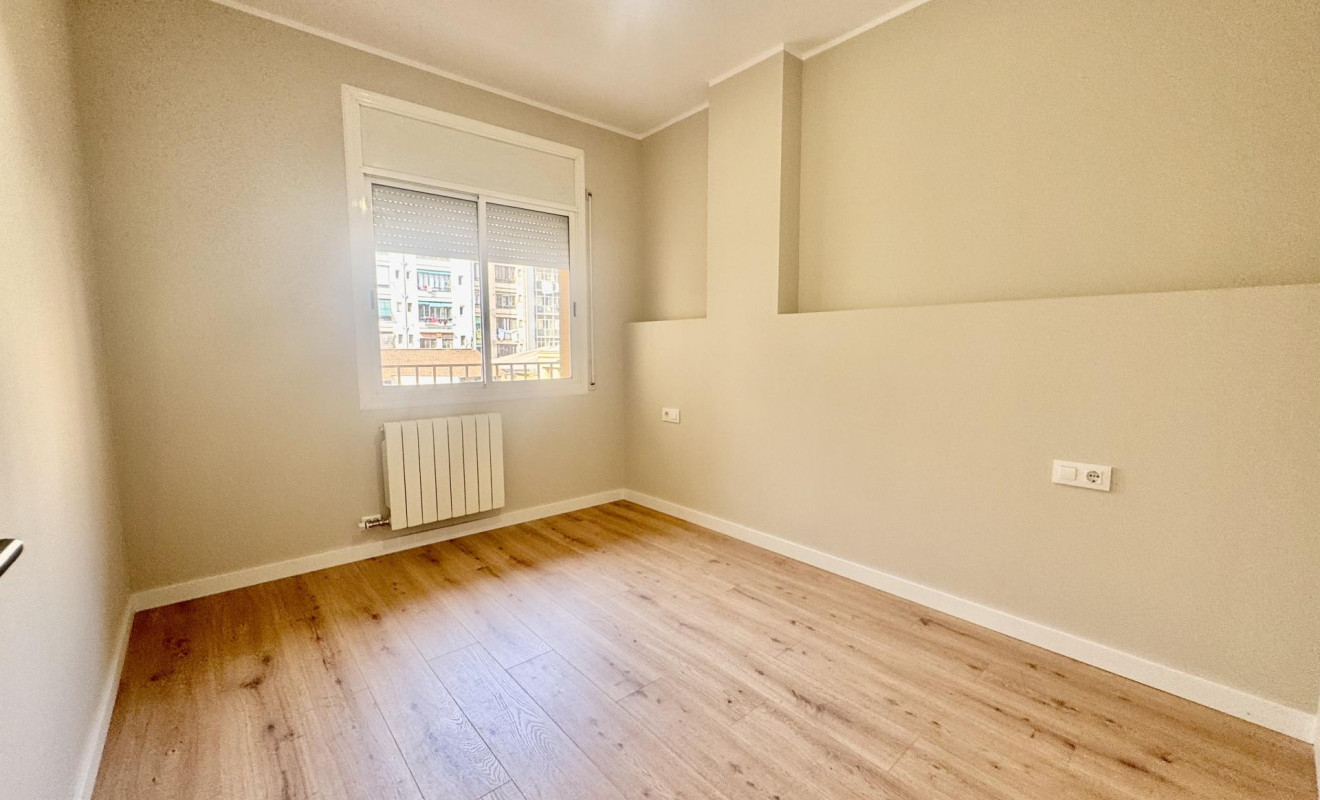 Reventa - Apartamento / piso - Barcelona - Eixample / Sagrada Família