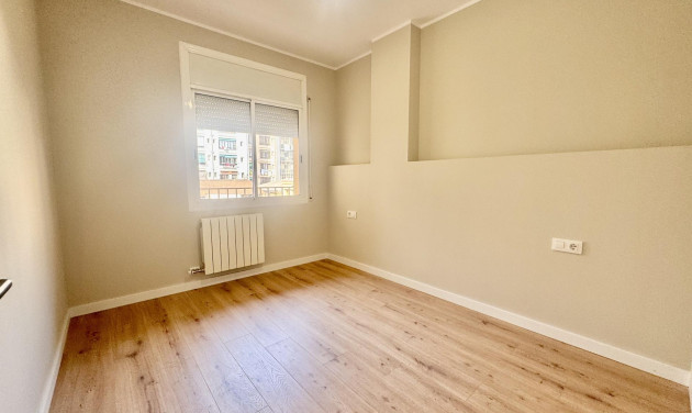 Reventa - Apartamento / piso - Barcelona - Eixample / Sagrada Família