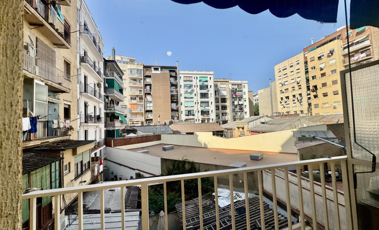Reventa - Apartamento / piso - Barcelona - Eixample / Sagrada Família