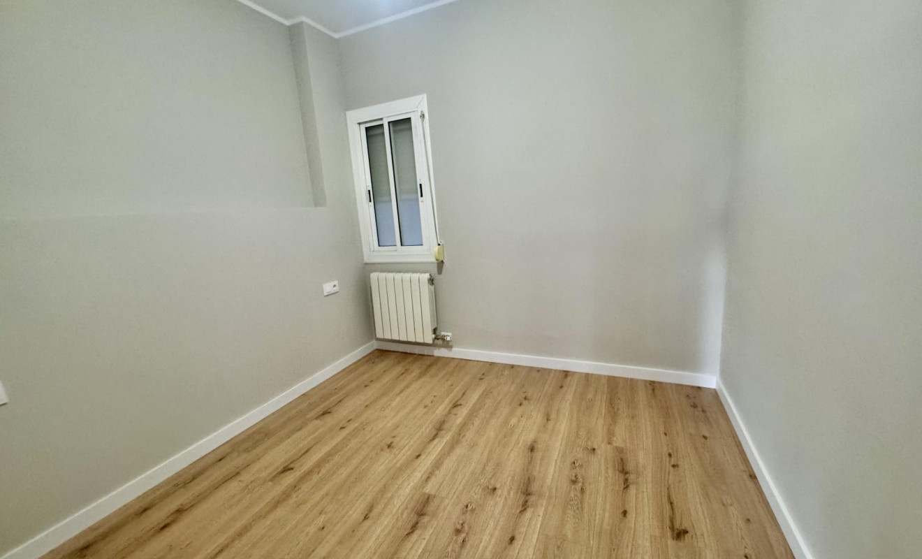 Reventa - Apartamento / piso - Barcelona - Eixample / Sagrada Família