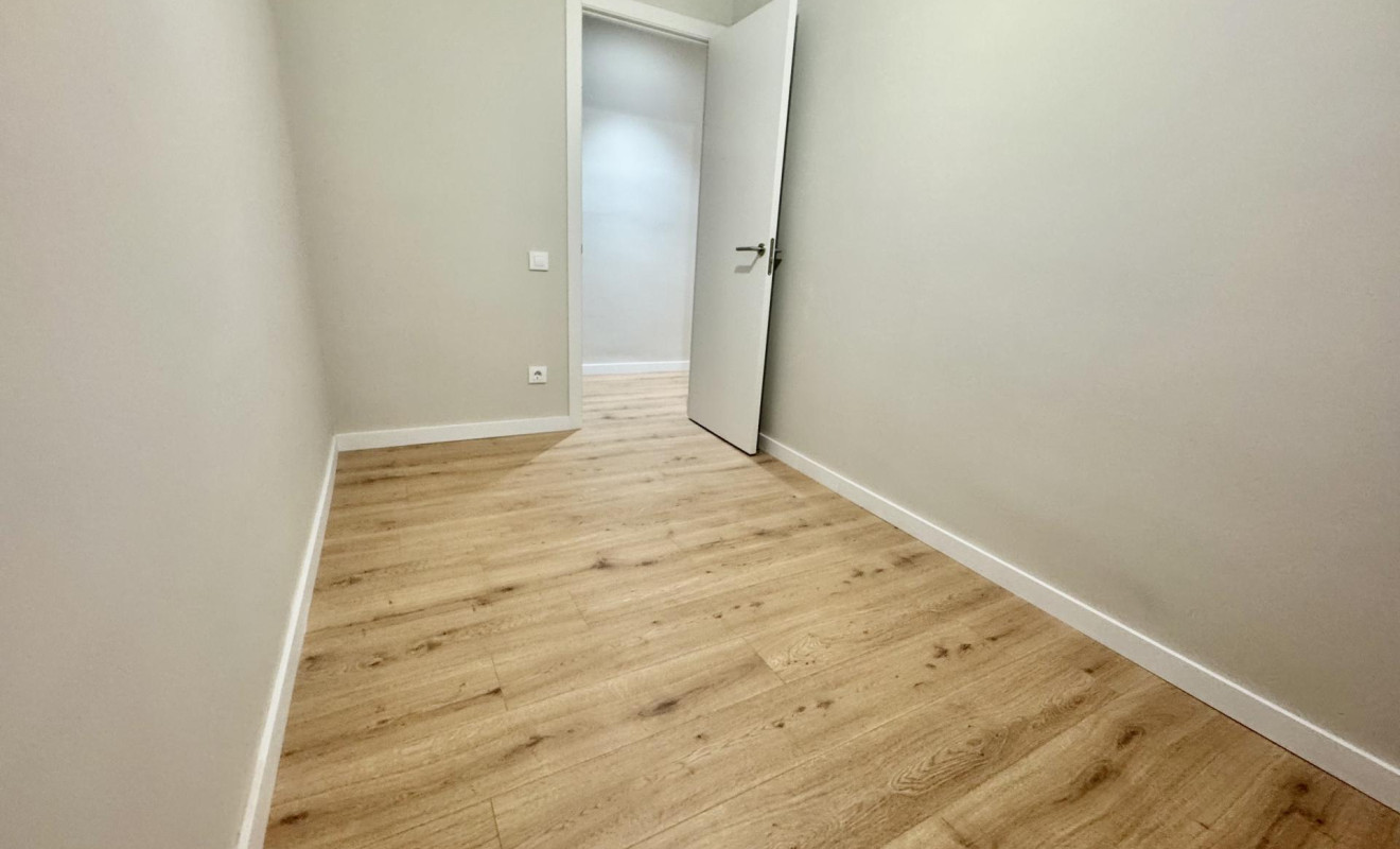 Reventa - Apartamento / piso - Barcelona - Eixample / Sagrada Família
