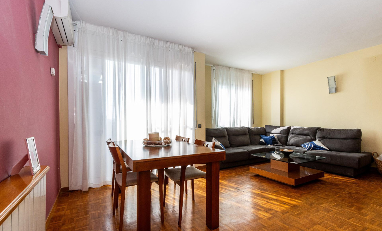 Reventa - Apartamento / piso - Sabadell - Gràcia