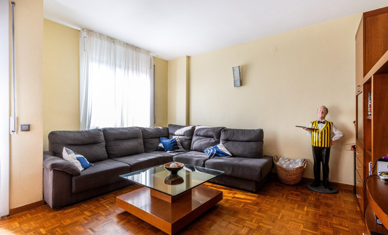 Reventa - Apartamento / piso - Sabadell - Gràcia