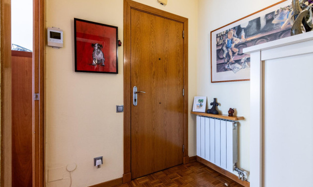 Reventa - Apartamento / piso - Sabadell - Gràcia