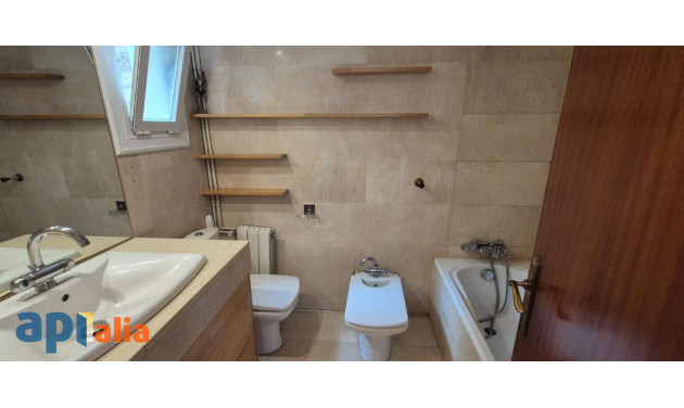 Reventa - Apartamento / piso - Barcelona - Les Corts / Les Corts