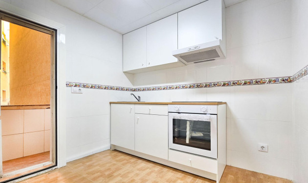 Reventa - Apartamento / piso - Barcelona - Nou Barris / Can Peguera