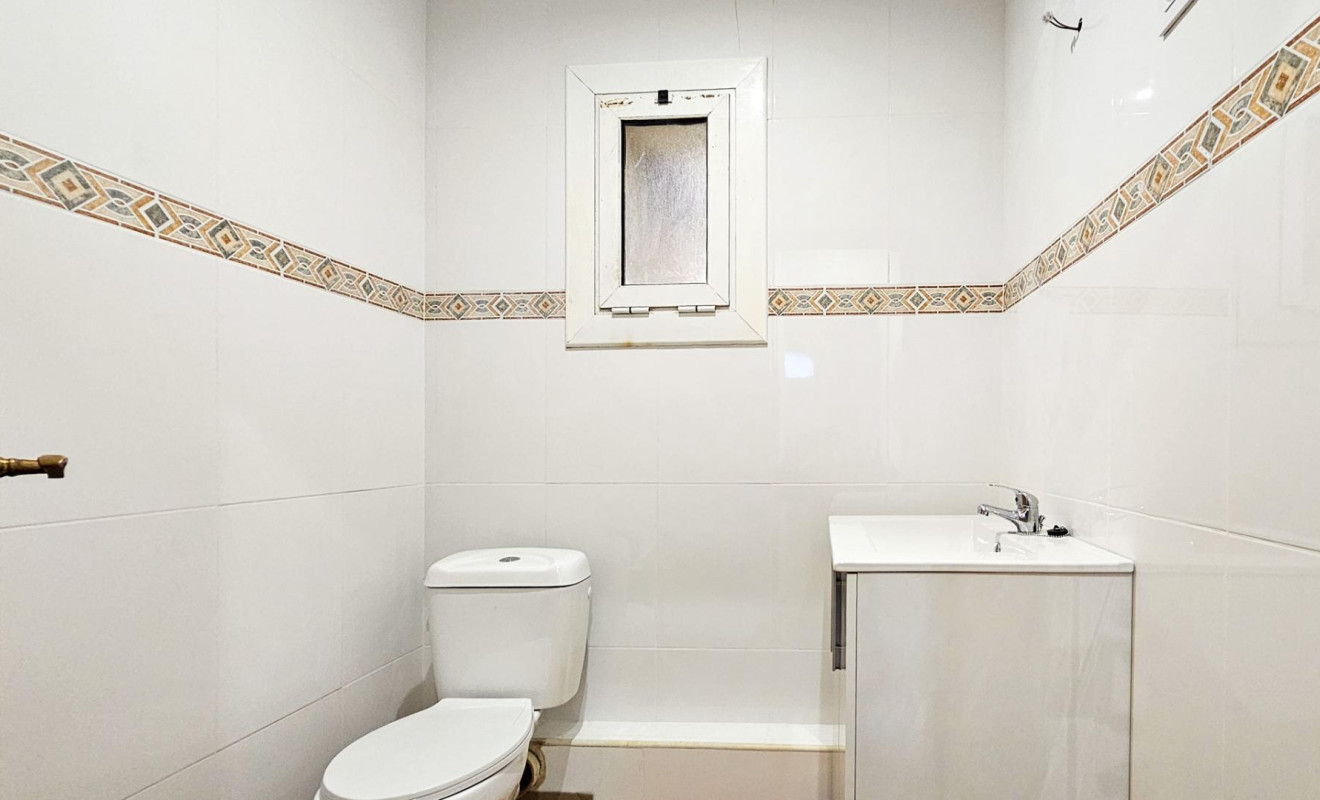 Reventa - Apartamento / piso - Barcelona - Nou Barris / Can Peguera