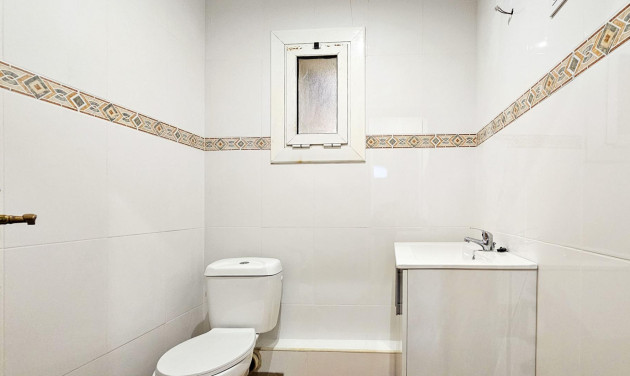 Reventa - Apartamento / piso - Barcelona - Nou Barris / Can Peguera