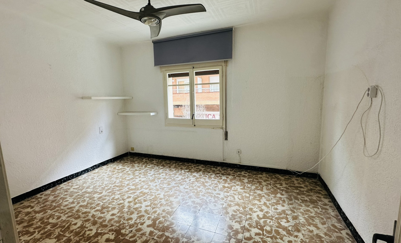 Reventa - Apartamento / piso - Cornellà de Llobregat - Gavarra