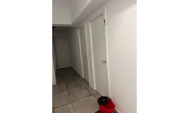 Herverkoop - Loft - Barcelona - Sant Martí / El Camp de l'Arpa