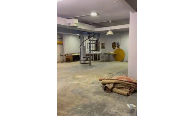 Herverkoop - Loft - Barcelona - Sant Martí / El Camp de l'Arpa