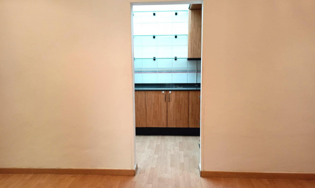 Reventa - Bajos con jardin - Barcelona - Horta - Guinardó / El Guinardó