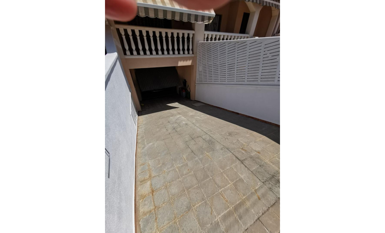 Reventa - Unifamiliar adosada - Creixell