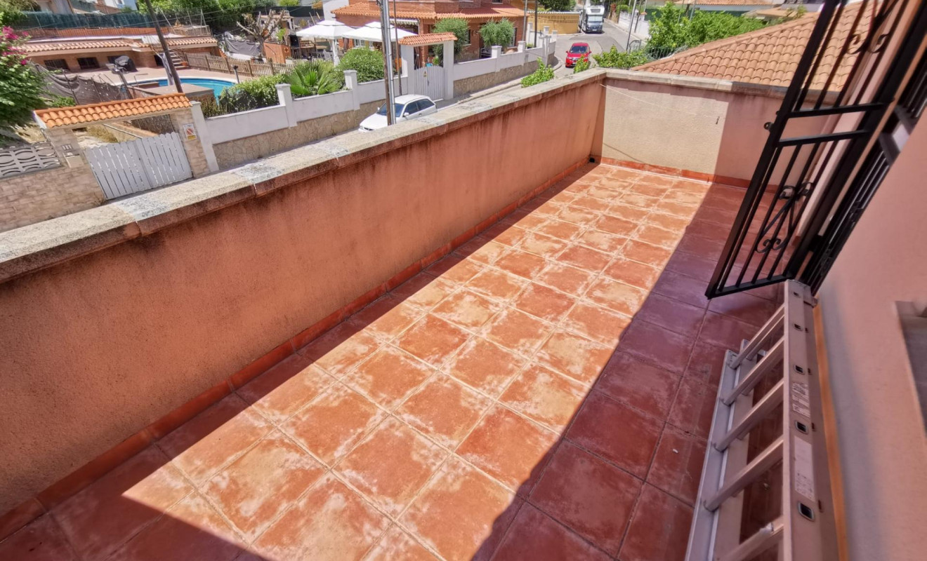 Reventa - Unifamiliar adosada - Creixell