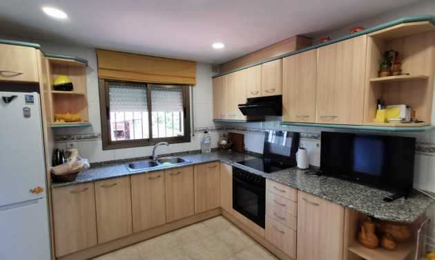 Reventa - Unifamiliar adosada - Creixell