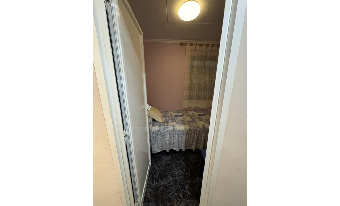 Reventa - Apartamento / piso - Santa Coloma de Gramenet - Santa Rosa