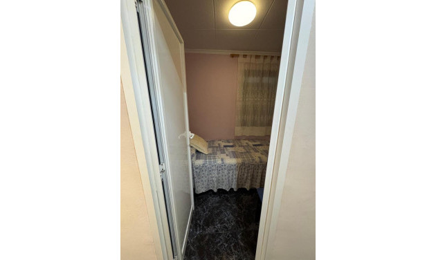 Reventa - Apartamento / piso - Santa Coloma de Gramenet - Santa Rosa