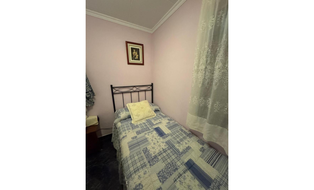 Reventa - Apartamento / piso - Santa Coloma de Gramenet - Santa Rosa
