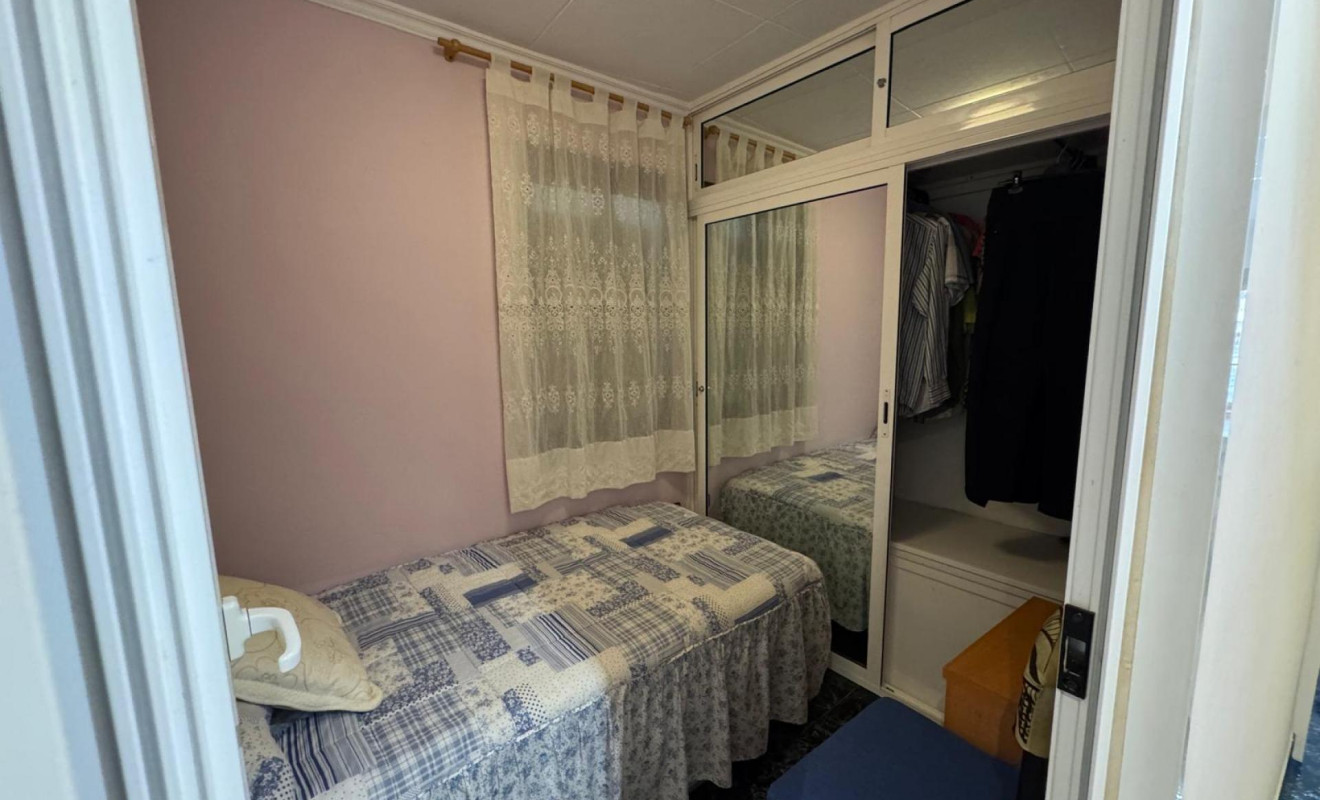 Reventa - Apartamento / piso - Santa Coloma de Gramenet - Santa Rosa