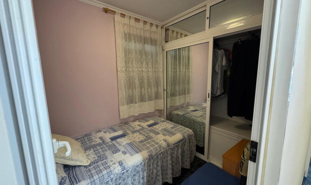Reventa - Apartamento / piso - Santa Coloma de Gramenet - Santa Rosa