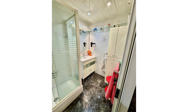 Reventa - Apartamento / piso - Santa Coloma de Gramenet - Santa Rosa