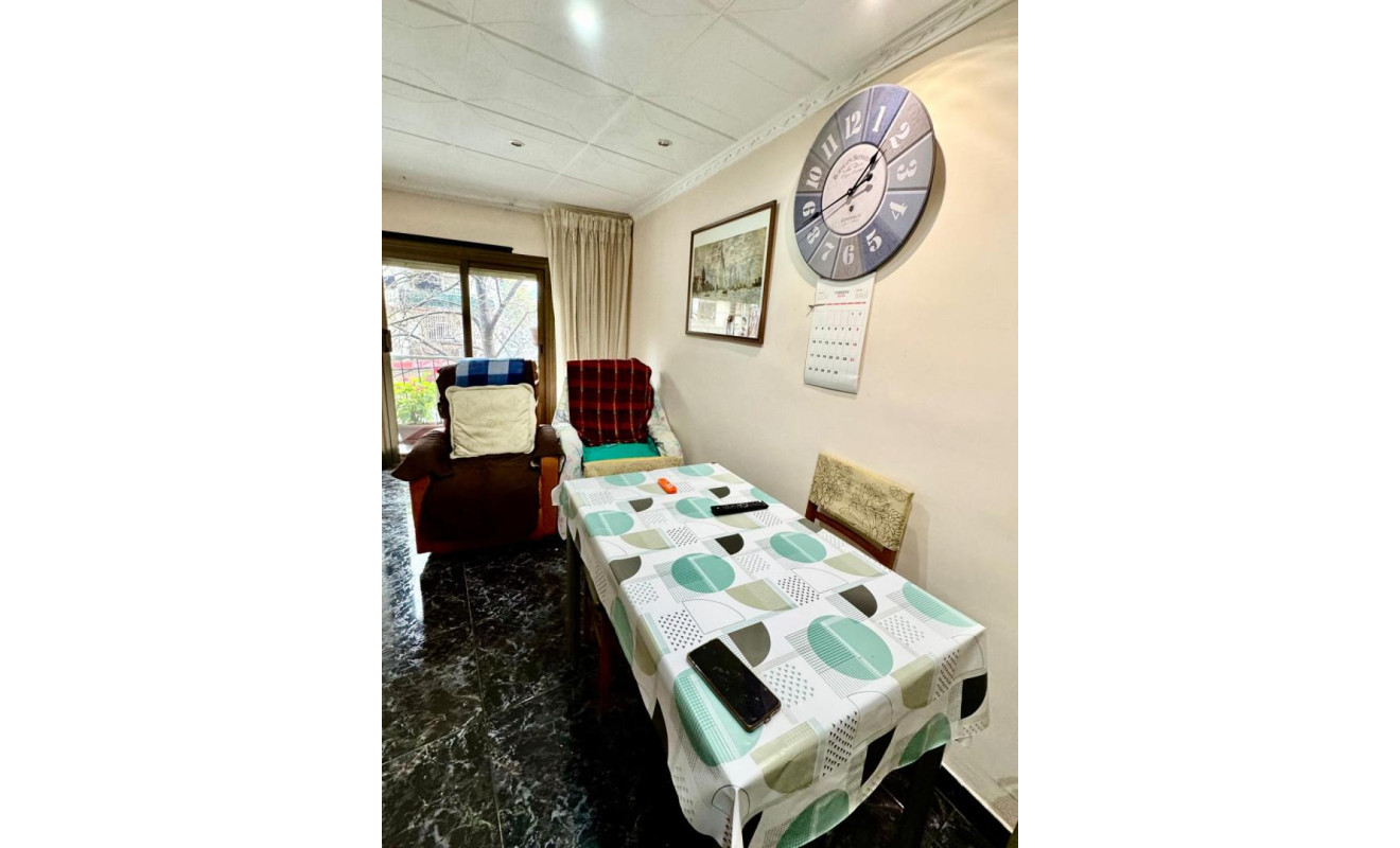 Reventa - Apartamento / piso - Santa Coloma de Gramenet - Santa Rosa