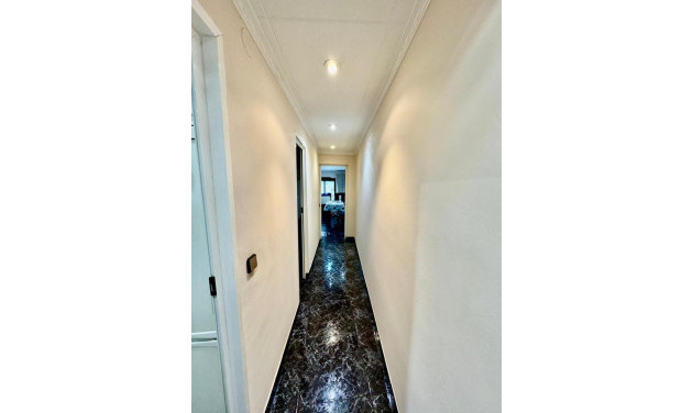Reventa - Apartamento / piso - Santa Coloma de Gramenet - Santa Rosa
