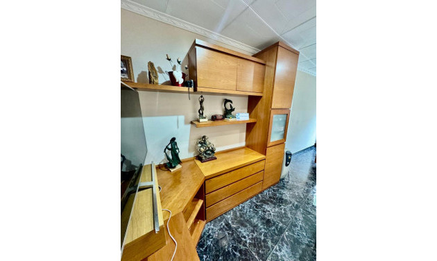 Reventa - Apartamento / piso - Santa Coloma de Gramenet - Santa Rosa