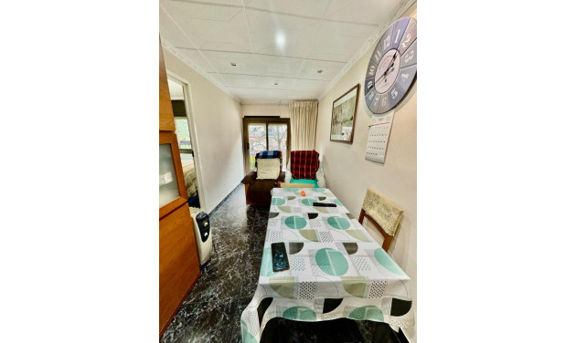 Reventa - Apartamento / piso - Santa Coloma de Gramenet - Santa Rosa
