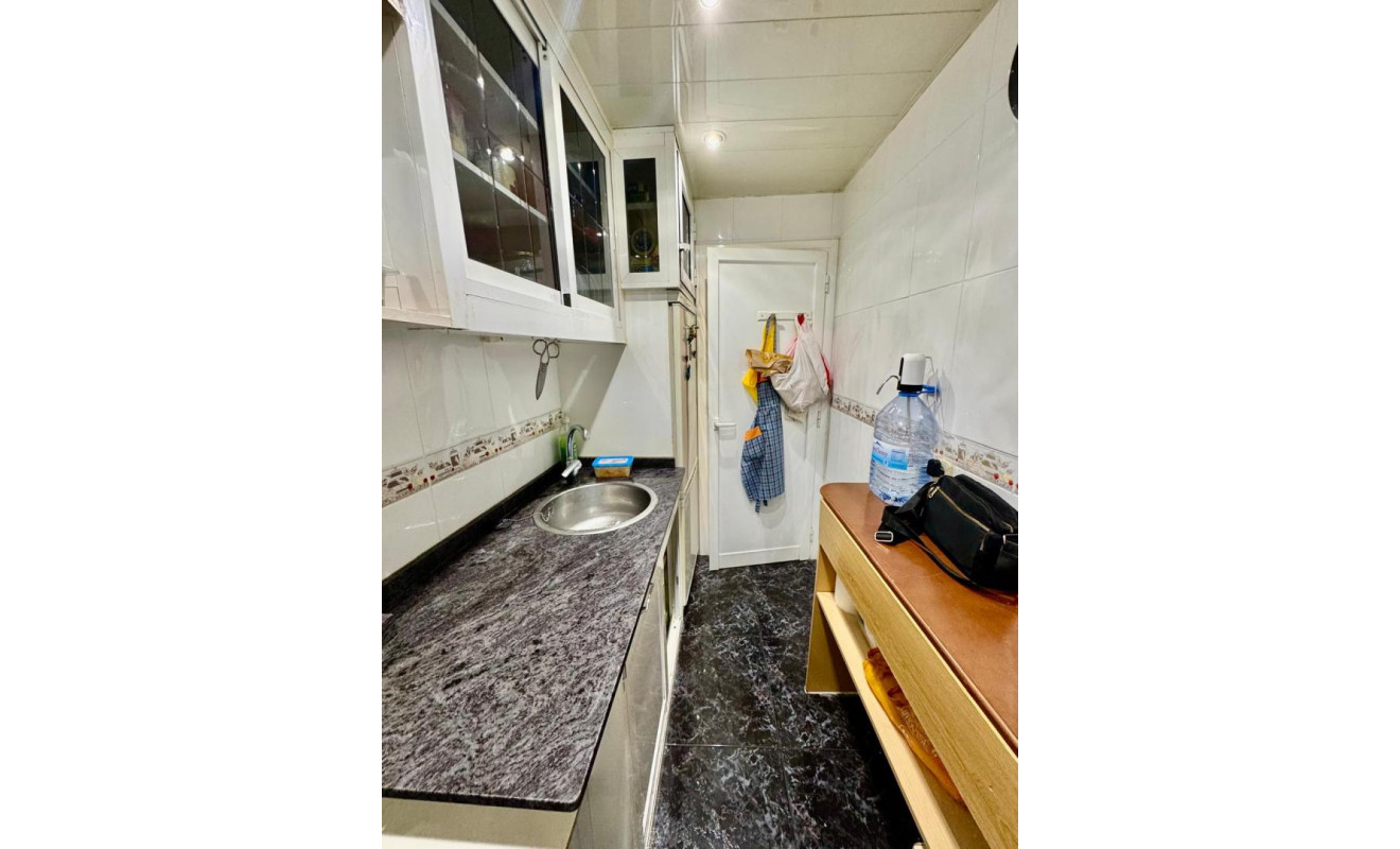 Reventa - Apartamento / piso - Santa Coloma de Gramenet - Santa Rosa