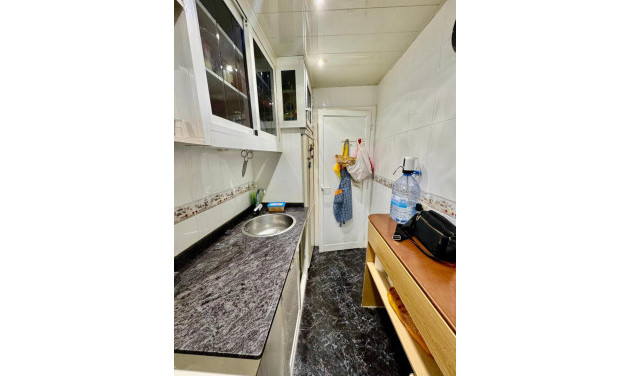 Reventa - Apartamento / piso - Santa Coloma de Gramenet - Santa Rosa