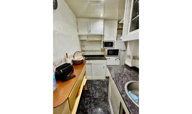 Reventa - Apartamento / piso - Santa Coloma de Gramenet - Santa Rosa