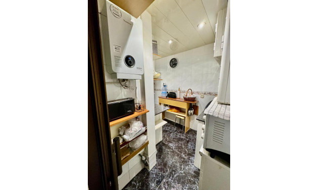 Reventa - Apartamento / piso - Santa Coloma de Gramenet - Santa Rosa