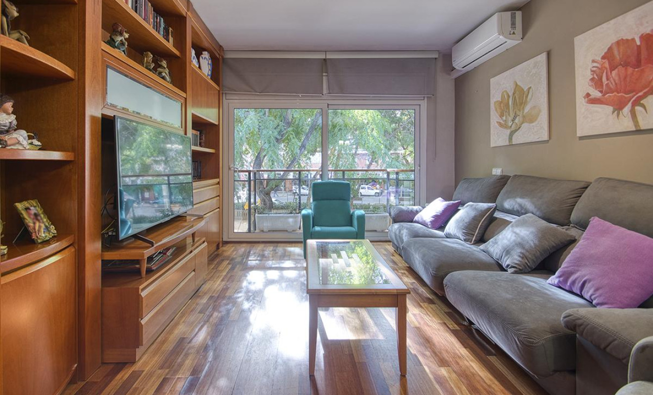 Resale - Villa - Barcelona - Sant Andreu