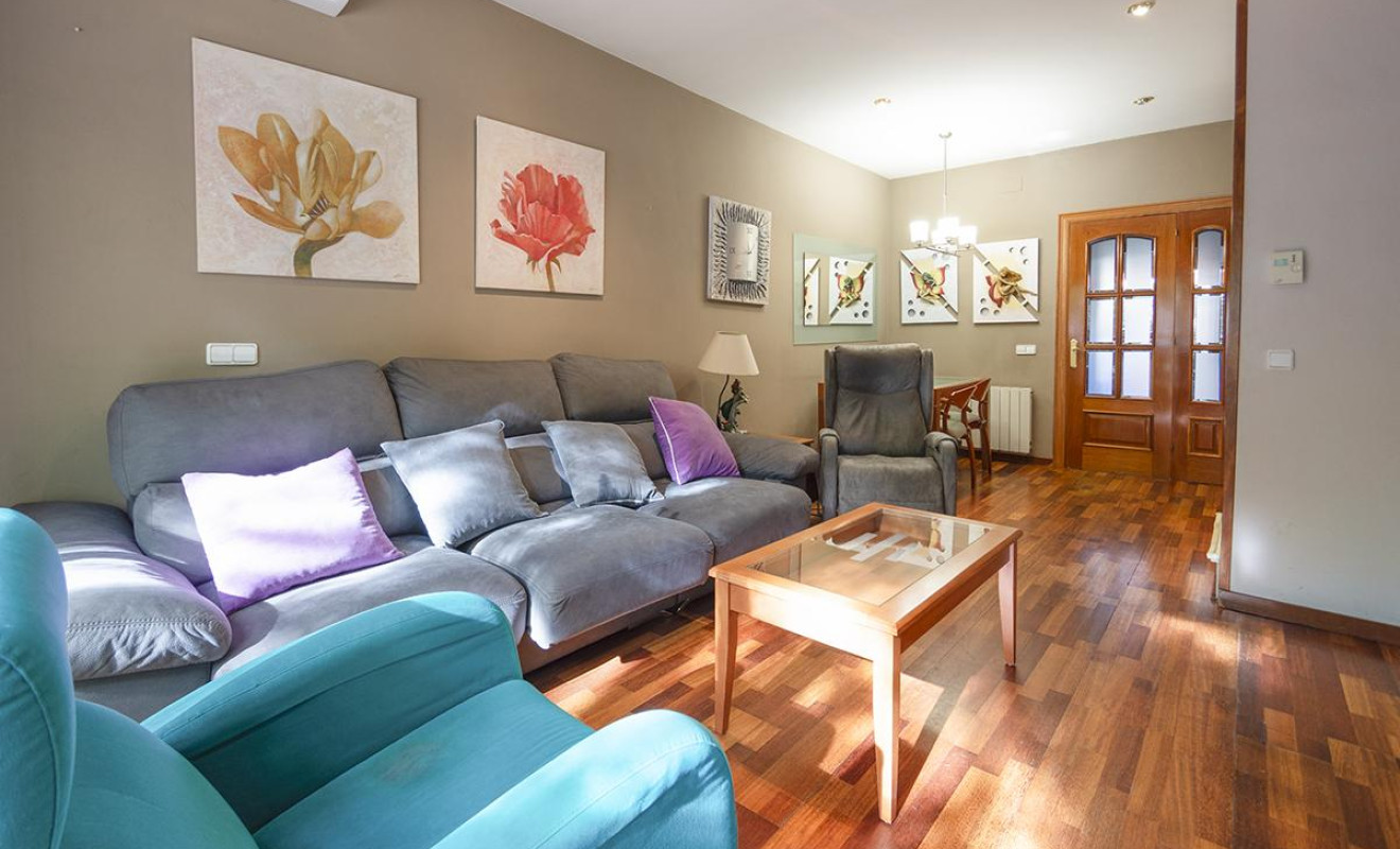 Resale - Villa - Barcelona - Sant Andreu