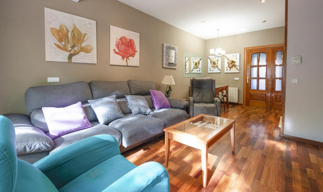 Resale - Villa - Barcelona - Sant Andreu