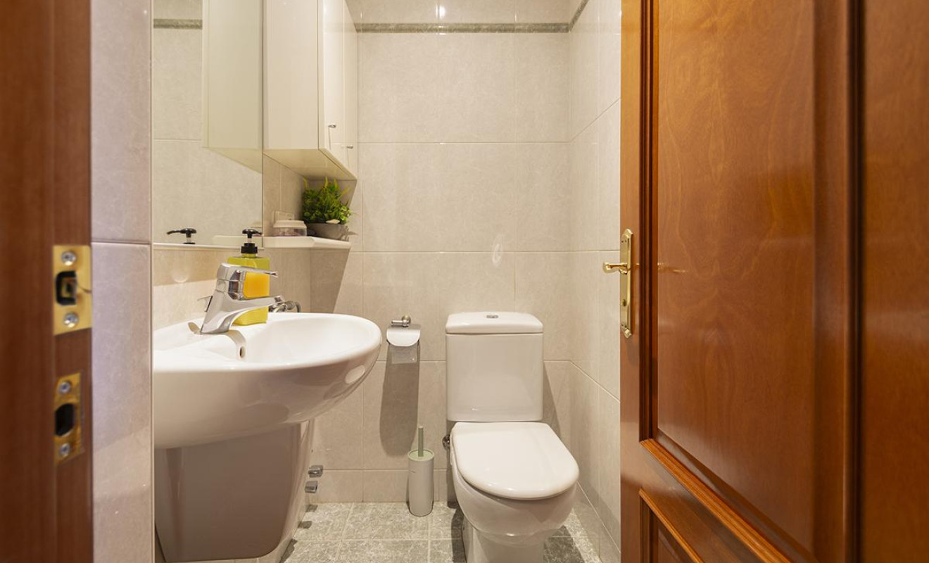 Resale - Villa - Barcelona - Sant Andreu