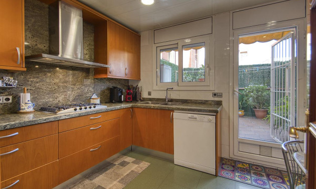 Resale - Villa - Barcelona - Sant Andreu