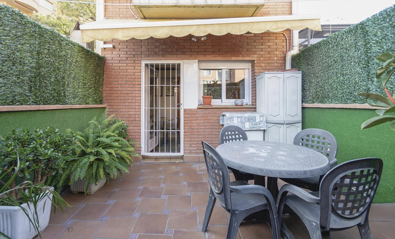 Resale - Villa - Barcelona - Sant Andreu