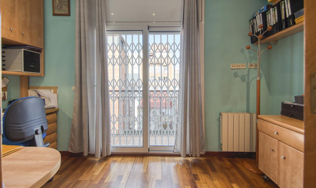Resale - Villa - Barcelona - Sant Andreu