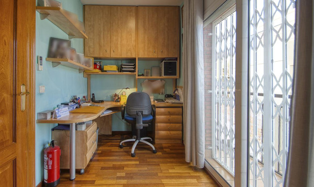 Resale - Villa - Barcelona - Sant Andreu