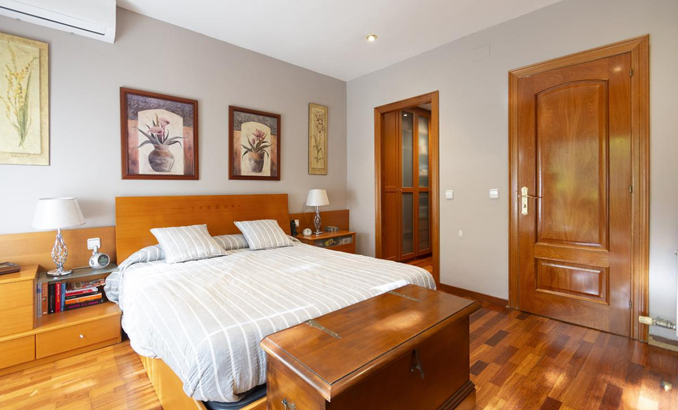 Resale - Villa - Barcelona - Sant Andreu