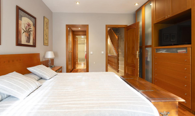 Resale - Villa - Barcelona - Sant Andreu