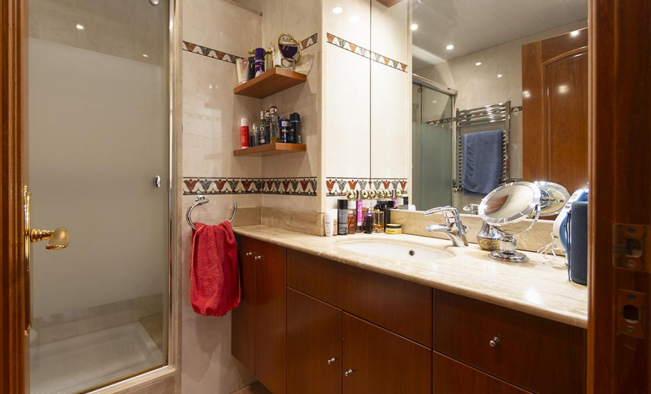 Resale - Villa - Barcelona - Sant Andreu