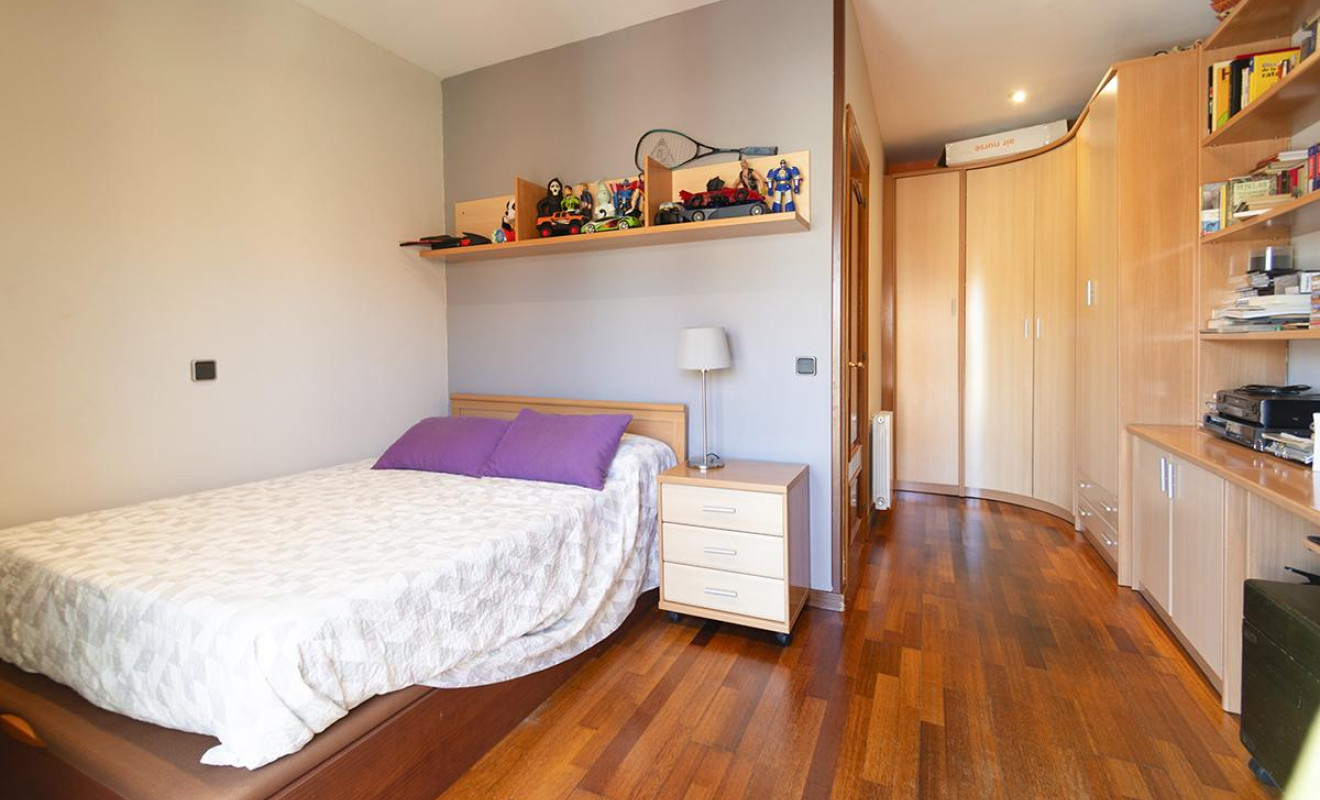 Resale - Villa - Barcelona - Sant Andreu