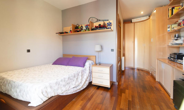 Resale - Villa - Barcelona - Sant Andreu