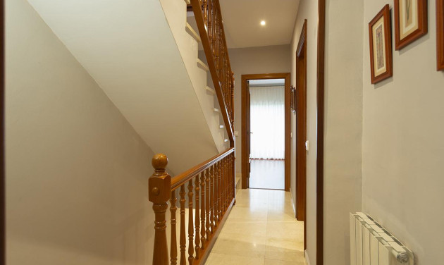 Resale - Villa - Barcelona - Sant Andreu